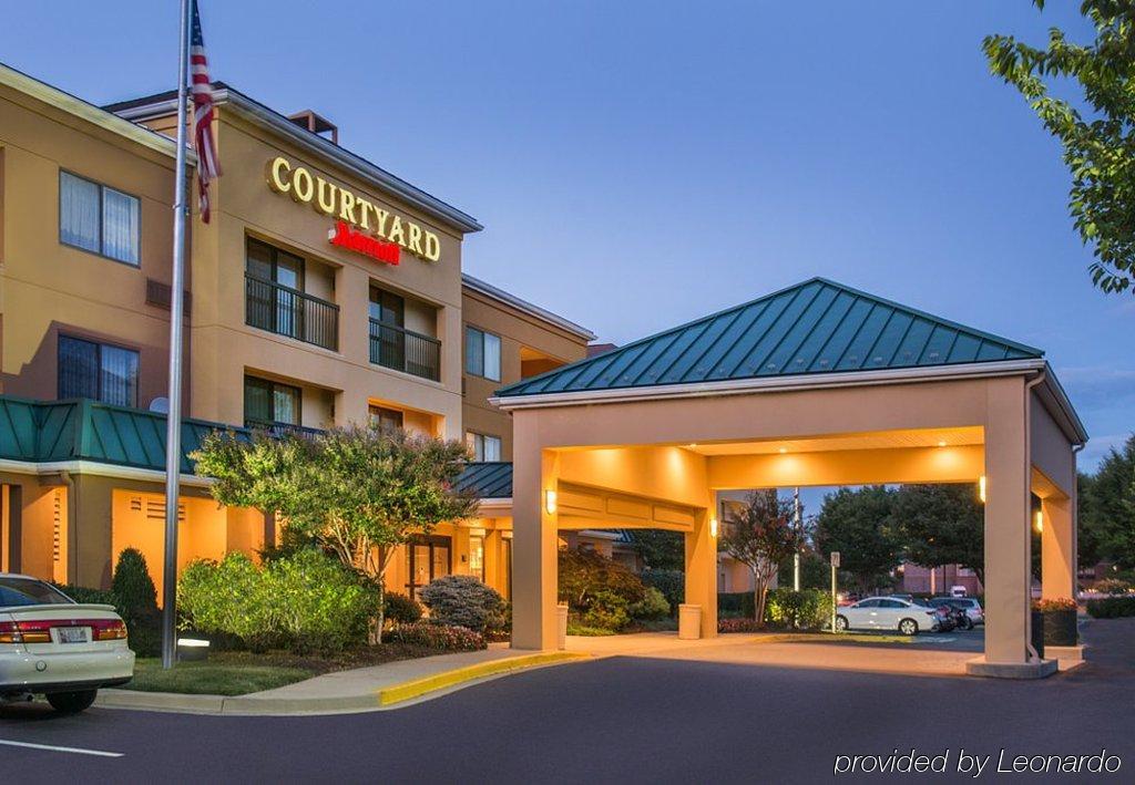 Courtyard by Marriott Frederick Hotell Exteriör bild