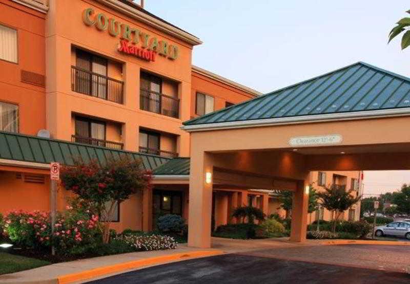 Courtyard by Marriott Frederick Hotell Exteriör bild